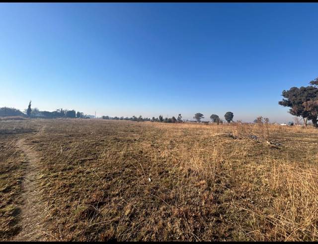 5,426M² VACANT LAND FOR SALE IN ROODS GARDENS
